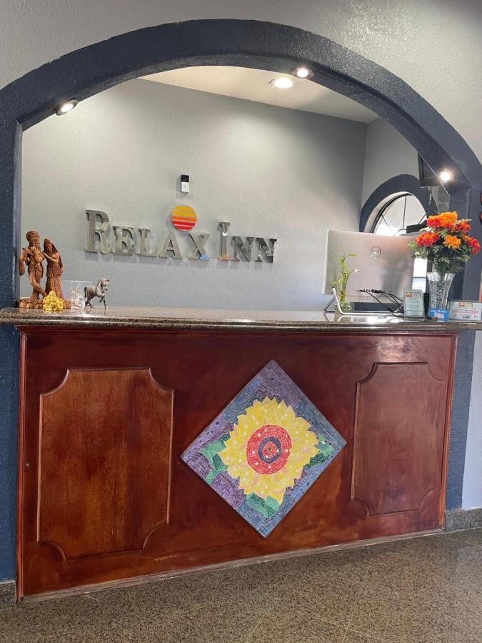 Relax Inn Dilley Εξωτερικό φωτογραφία